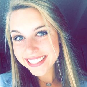 Meet your Posher, Lani